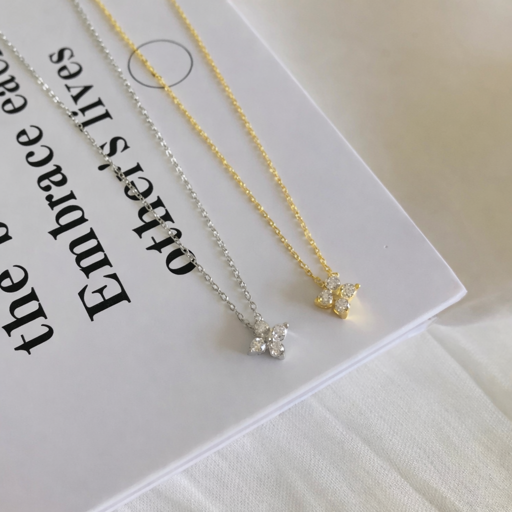 Pearlescent Dewdrop Necklace