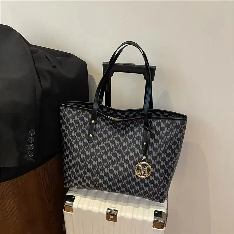 Elegant Vintage Tote Bag