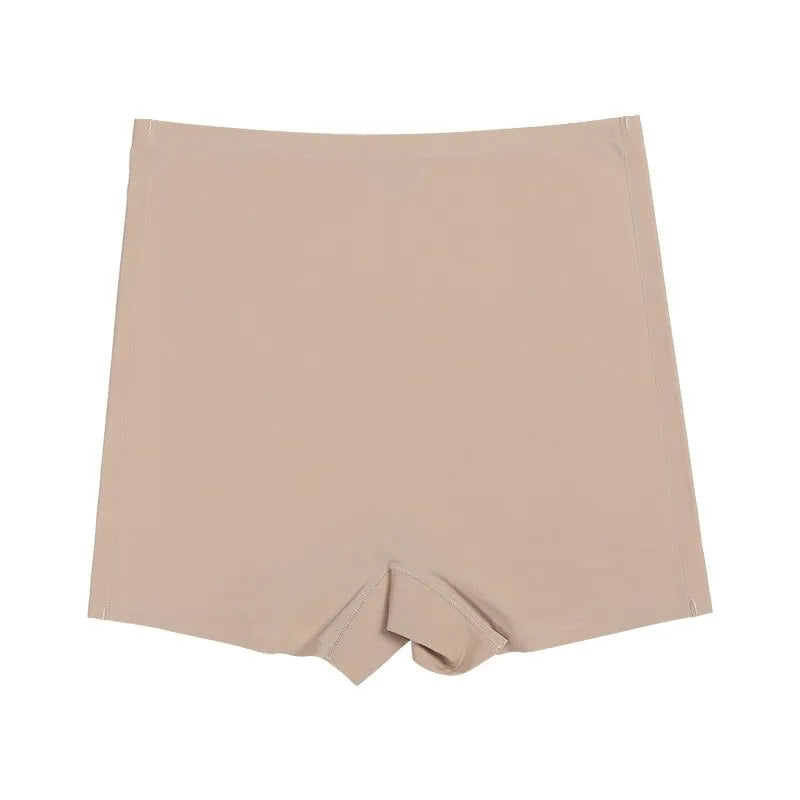 The Aura Seamless Boxer