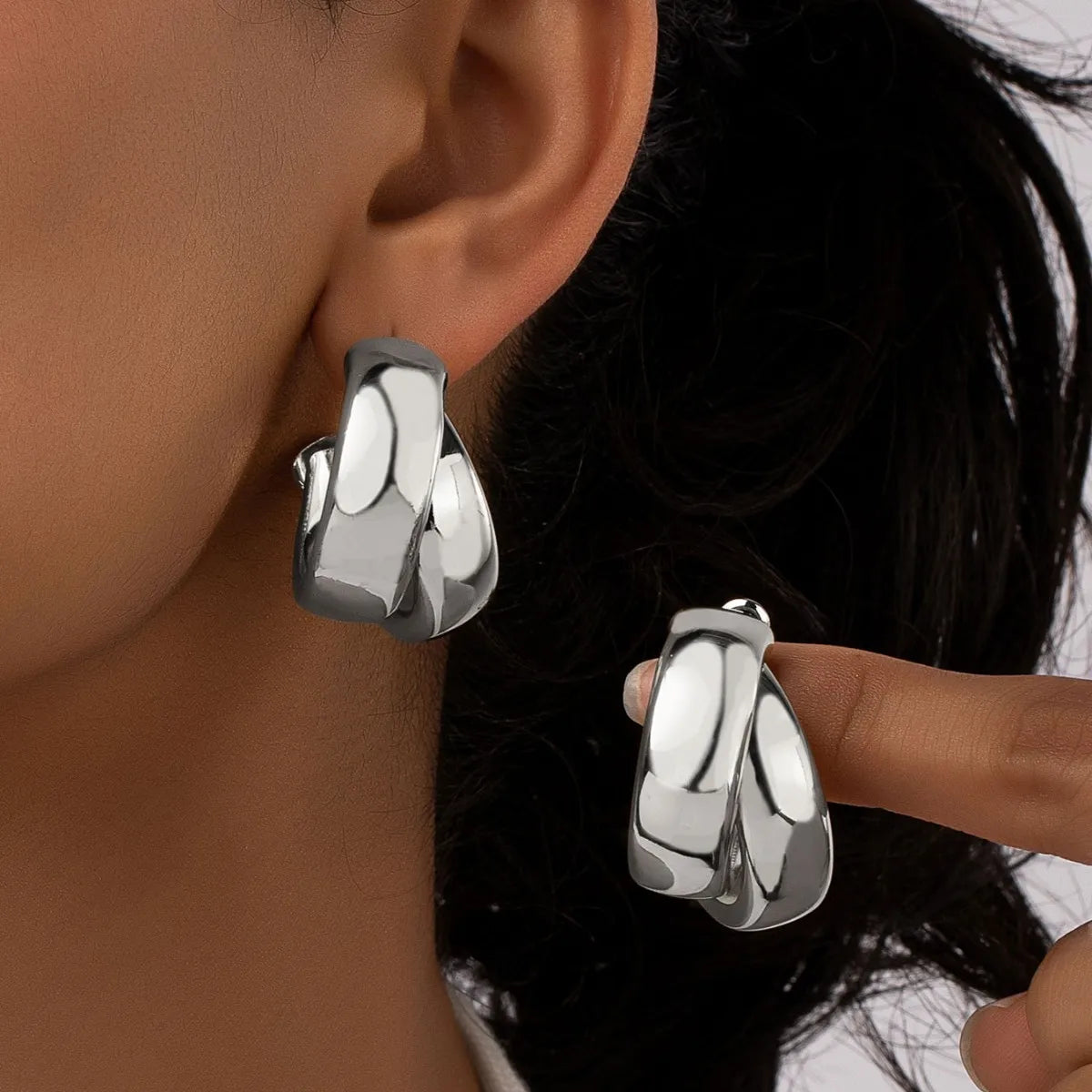 Trilogy Chunky Hoops