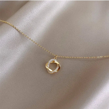 The Aura Circular Necklace
