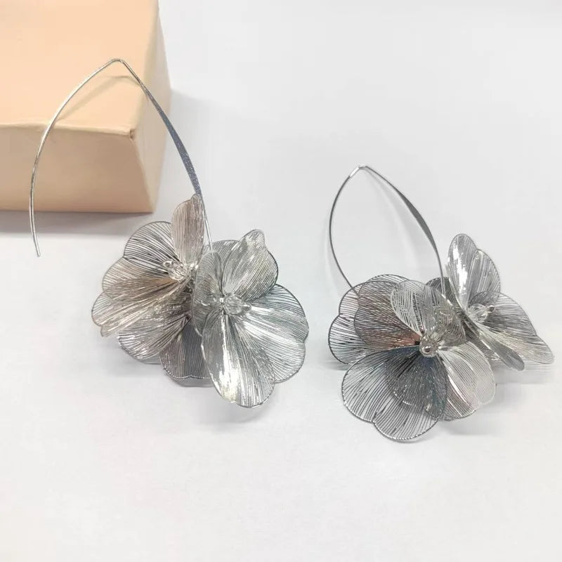 Aura Geometric Hoops