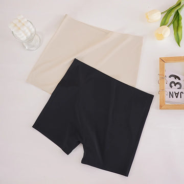 The Aura Seamless Boxer