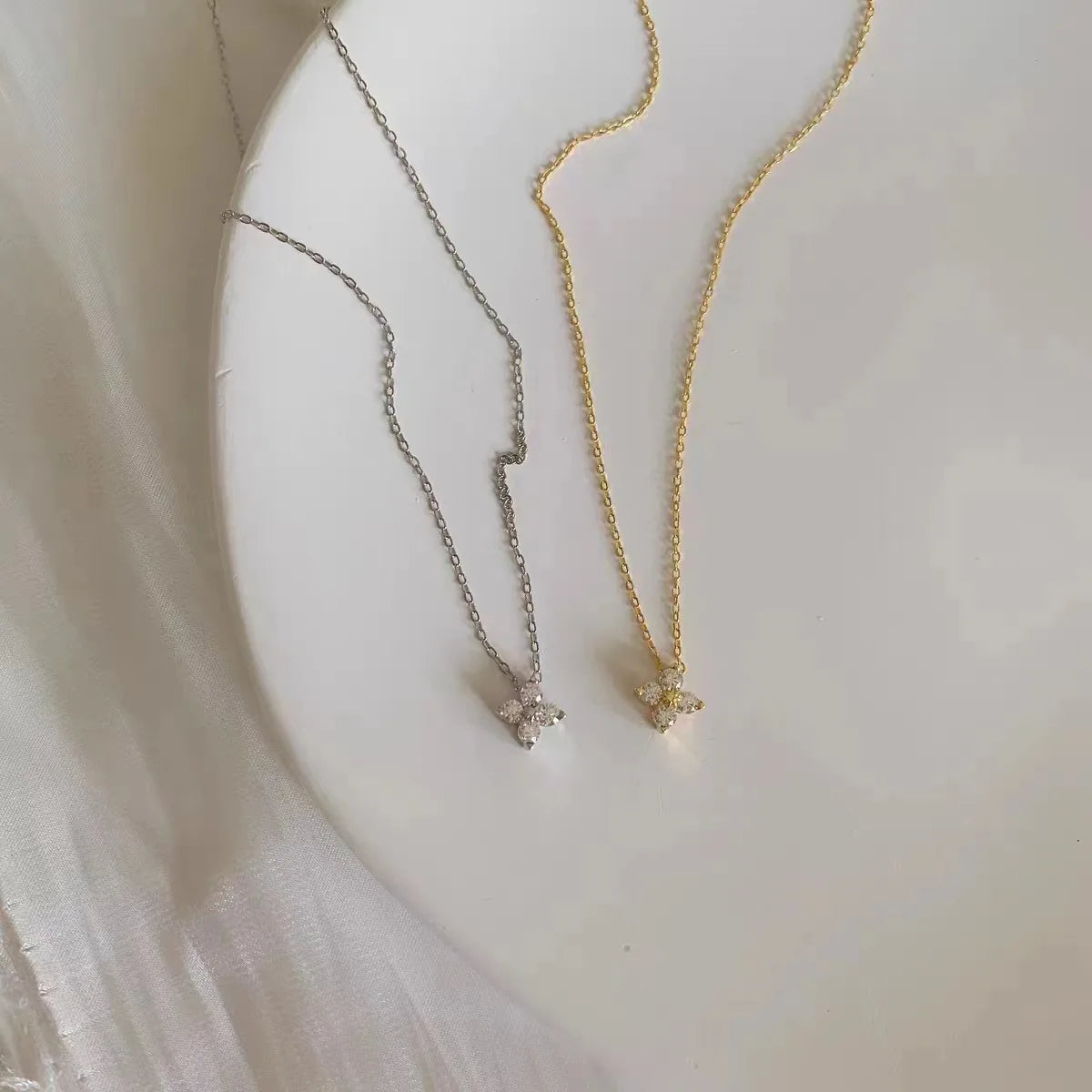 Pearlescent Dewdrop Necklace