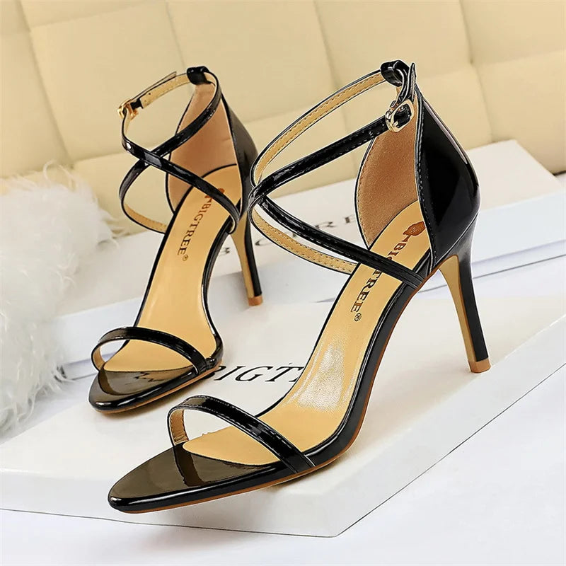 The Linear Silhouette Sandal