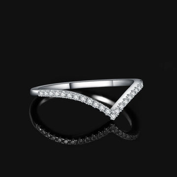 Infinite Shine V-Ring